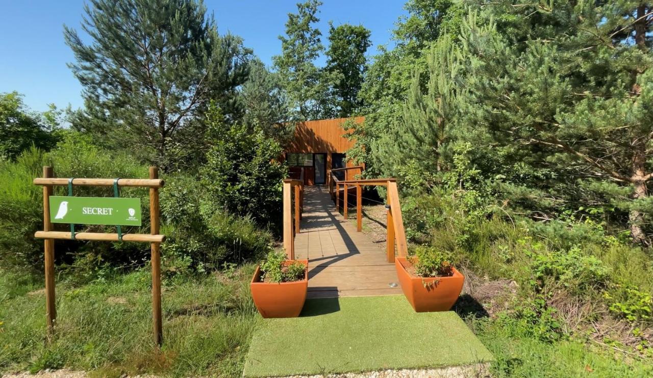 Les Lodges Du Golf De La Marterie Saint-Félix-de-Reillac-et-Mortemart Εξωτερικό φωτογραφία
