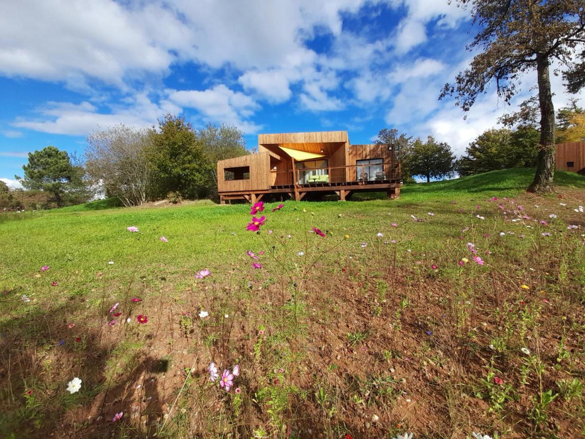 Les Lodges Du Golf De La Marterie Saint-Félix-de-Reillac-et-Mortemart Εξωτερικό φωτογραφία